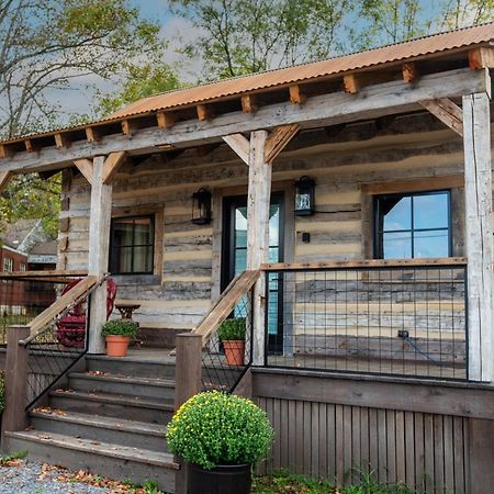 Barnwood Village Уайт-Салфер-Спрингс Экстерьер фото